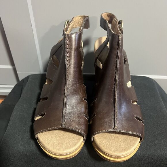 Dansko Demetra Chocolate Brown Peep Toe Teak Vintage Pull Up Sandals 42 US 11.5 - Picture 1 of 9